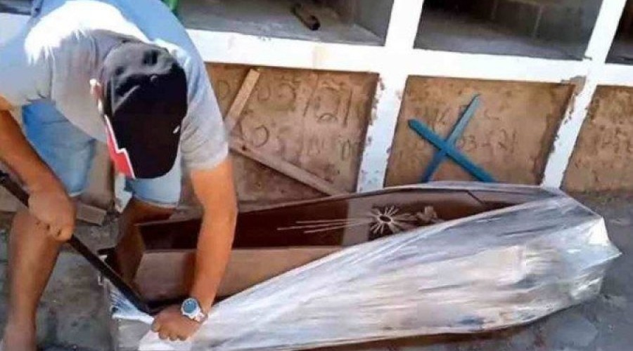 Vereador é afastado e pode ser expulso do PT por abrir caixão de idoso