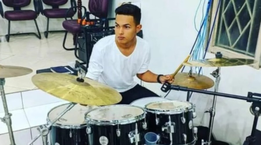 Filho de pastor morre afogado após celebração de batismo