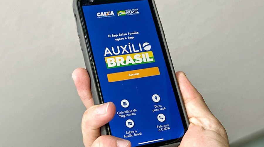 Lula assina MP que mantém Auxílio Brasil e Auxílio Gás