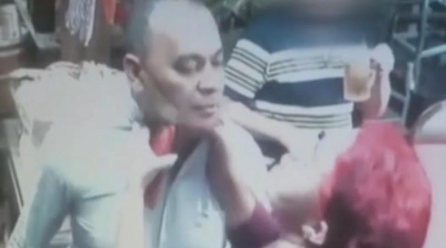 Veja o vídeo, imagens fortes: Mulher morre após ser agredida por homem em bar