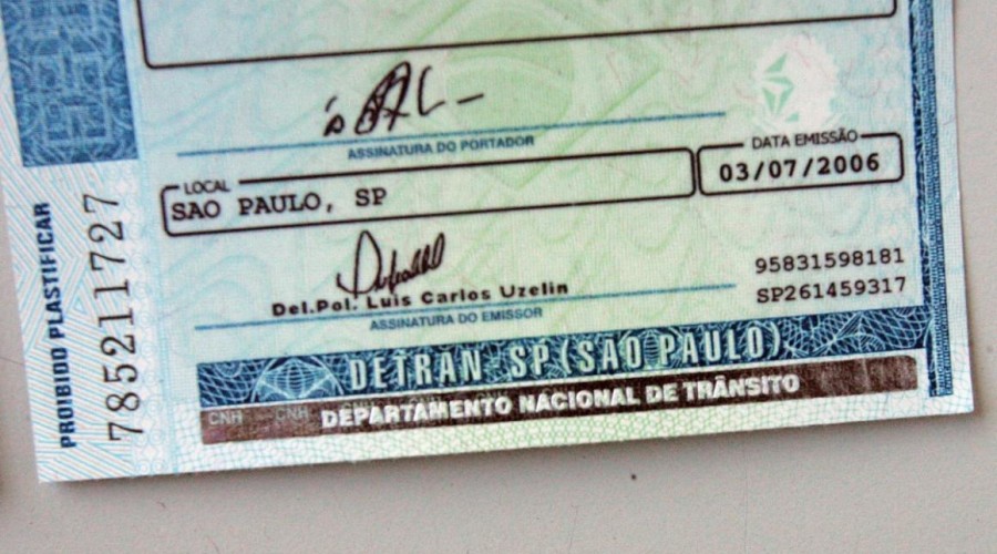 Detran SP alerta sobre golpe virtual para emitir e renovar CNH