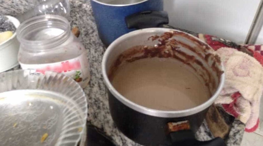 Mãe e filho são hospitalizados após comerem brigadeiro de maconha