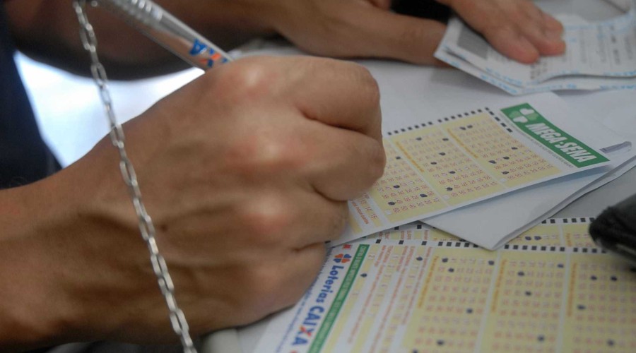 Mega-Sena pode pagar R$ 30 milhões nesta quarta-feira (31)