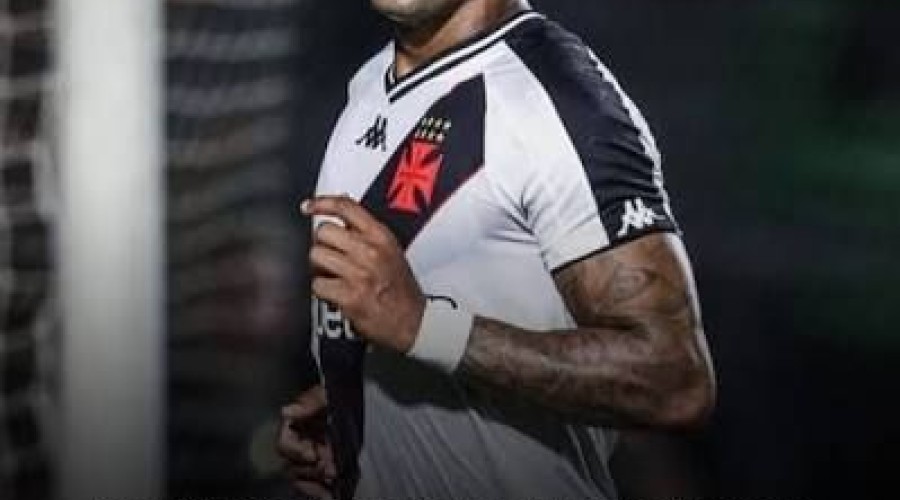 David Corrêa, jogador do Vasco, é alvo de operação no RJ contra tráfico de armas e drogas
